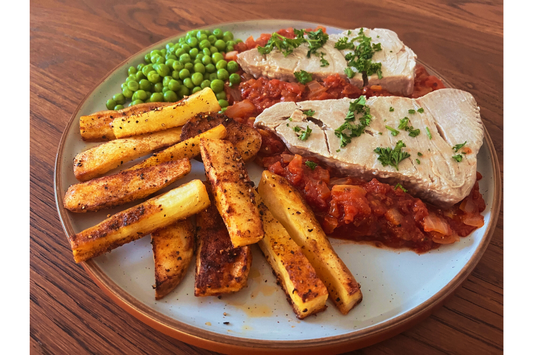 Tuna steak with tomato sauce